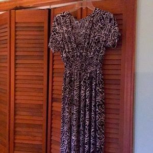 Lovely long Black and white stretchy dress